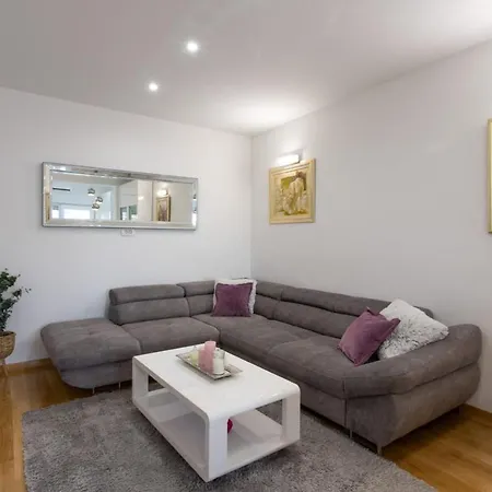 Lux Ema Apartment